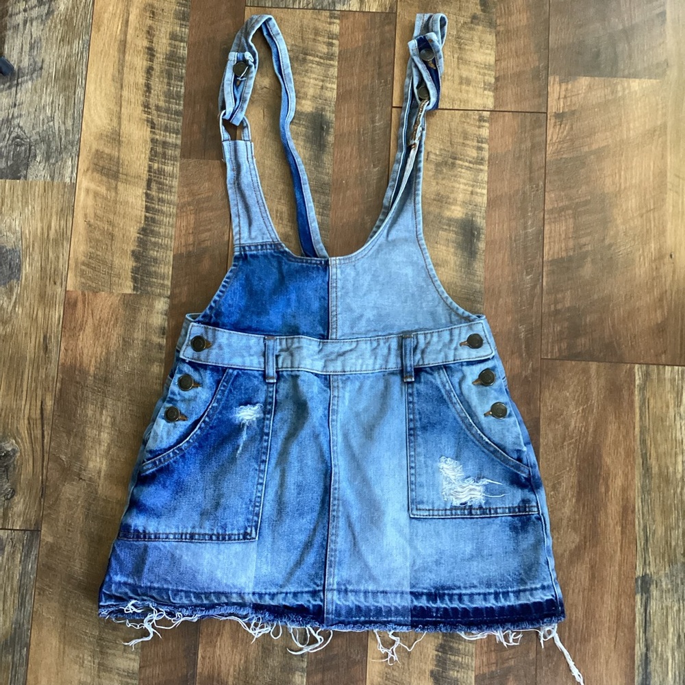 Free People Boho Patchwork Blues Denim Overall Skirt Dress Jumper Sz 4 - Picture 4 of 9